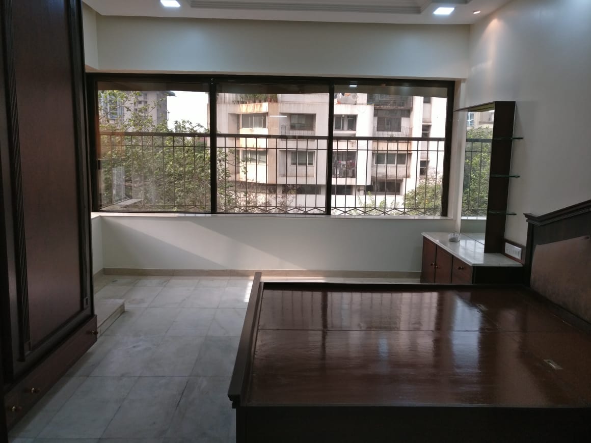 4 BHK + Pooja Room,Servant Room,Study Room,Extra Room Apartment For Rent in Madhukunj Apartment Prabhadevi