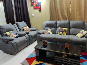 2 BHK Apartment For Rent in Prestige Lakeside Habitat, Varthur