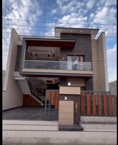 3 BHK + Pooja Room,Servant Room,Study Room,Extra Room Villa For Sale in Bommasandra