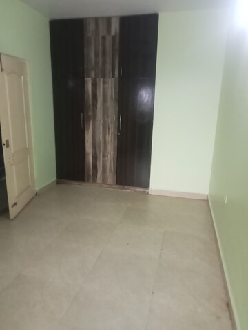 Room in 3 BHK Apartment at Ansal Celebrity Meadows, Sushant Golf City – for Rent