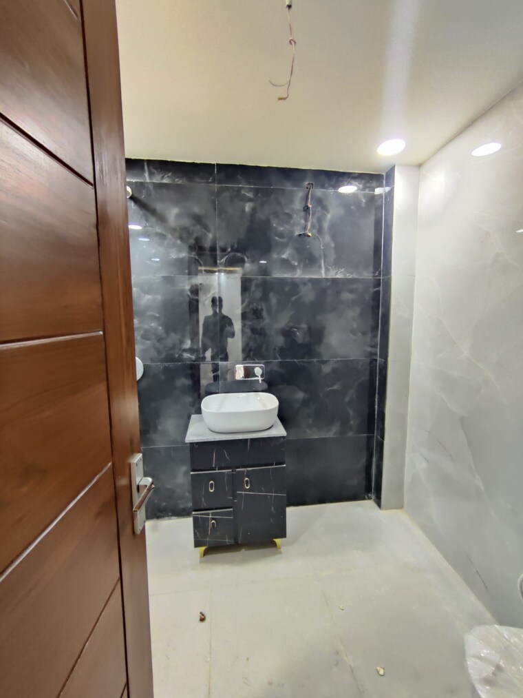 undefined, green fields colony 3 Bedroom 1800 Sq.Ft. Builder Floor In Green Fields Colony Faridabad 10081403