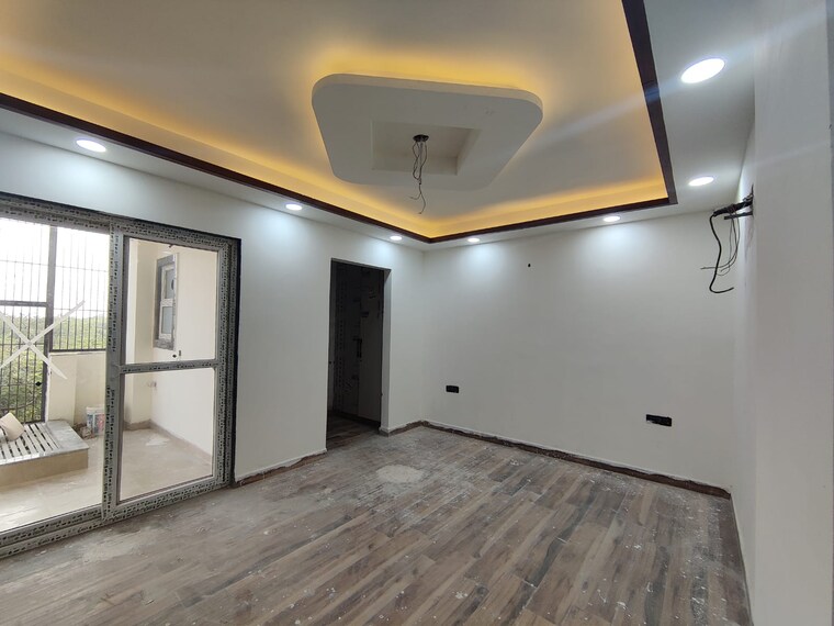 Room, green fields colony 3 Bedroom 1800 Sq.Ft. Builder Floor In Green Fields Colony Faridabad 10081403