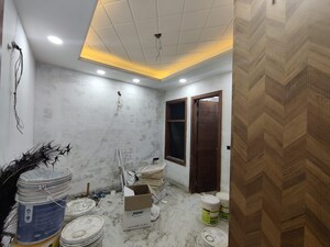 Living Room in 3 BHK Builder Floor at Green Fields Colony – for Rent