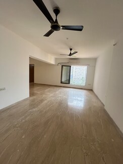 3 BHK + Extra Room Apartment For Rent in Thakur Jewel Tower
