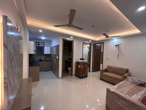 Living Room in 2 BHK Builder Floor at Sector 40 – for Rent