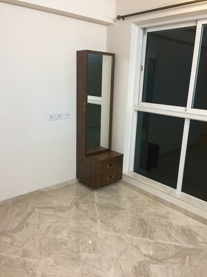 Room in 2 BHK Apartment at L&T Emerald Isle, Powai – for Rent