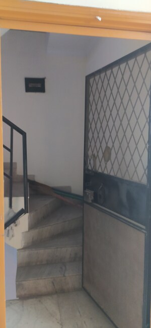 2 BHK Builder Floor For Rent in Khirki Extension