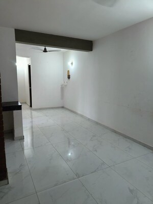 Room in 2 BHK Apartment at Sohna – for Rent