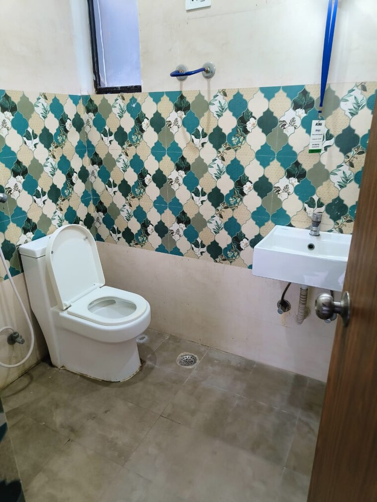 Bathroom, sohna 2 Bedroom 849 Sq.Ft. Apartment In Sohna Gurgaon 10081388