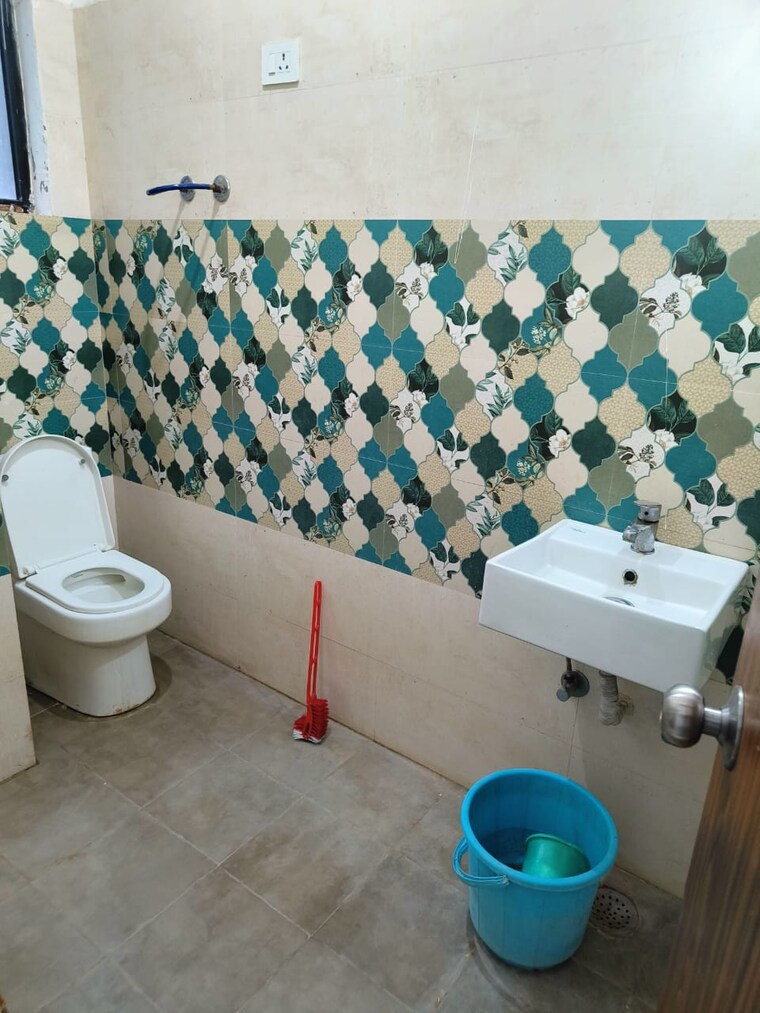 Attached Bathroom, sohna 2 Bedroom 849 Sq.Ft. Apartment In Sohna Gurgaon 10081388