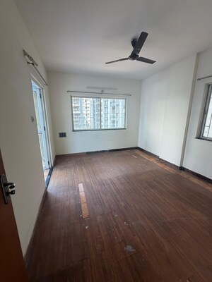 Room in 2 BHK Apartment at Paranjape Trident Towers, Wakad – for Rent