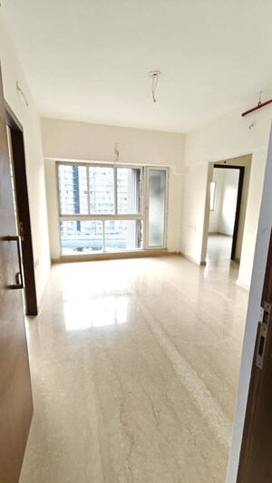 Room in 2 BHK Apartment at Omkar Signet, Malad East – for Rent