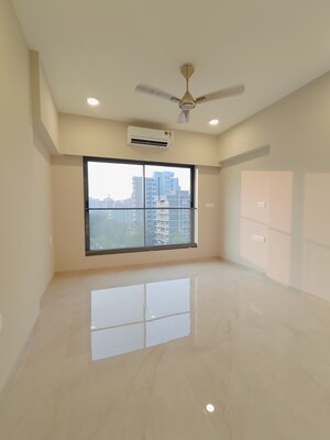 Room in 3 BHK Apartment at Nav Geeta CHS, Chembur – for Rent