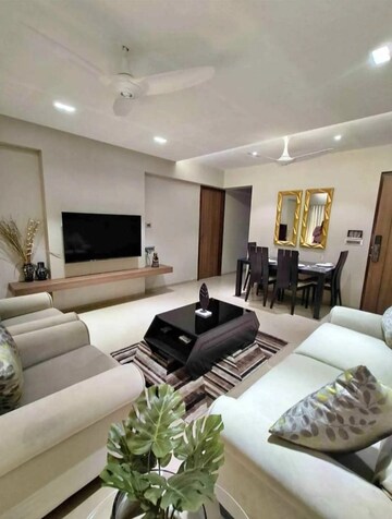 Master Bedroom in 2 BHK Apartment at Sheth Vasant Oasis, Andheri East – for Rent