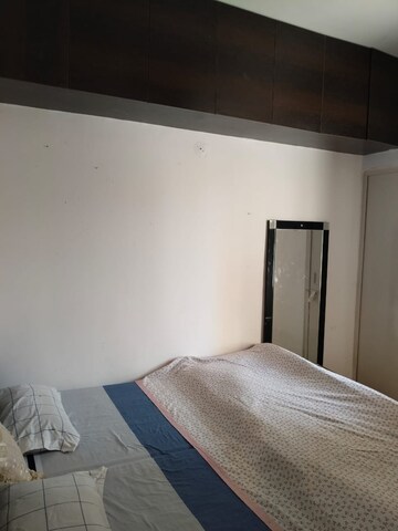 2 BHK Apartment For Rent in OP Floridaa, Sector 82