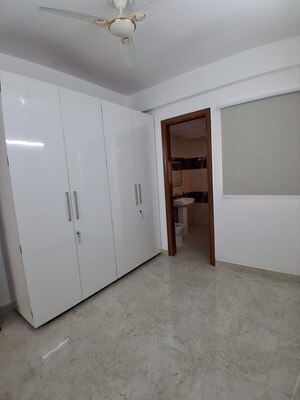 Room in 3 BHK Apartment at Uninav Eden, Raj Nagar Extension – for Sale