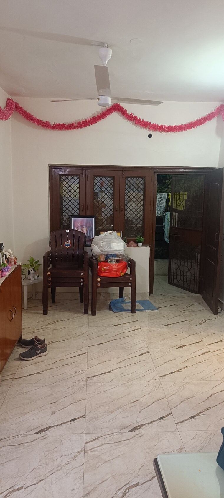  Parking, rohini sector 8 2 Bedroom 1000 Sq.Ft. Apartment In Rohini Sector 8 Delhi 10081781