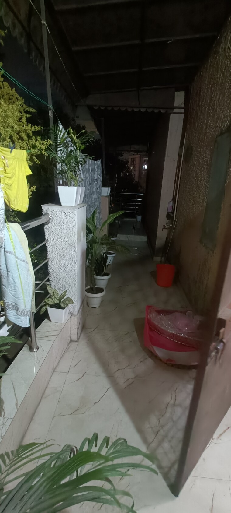  Parking, rohini sector 8 2 Bedroom 1000 Sq.Ft. Apartment In Rohini Sector 8 Delhi 10081781