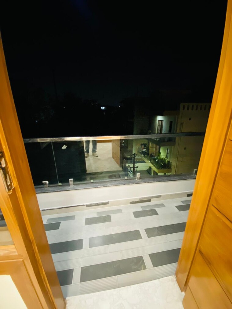 Balcony, as-tower 2 Bedroom 2000 Sq.Ft. Builder Floor In Sector 45 Gurgaon 10081760