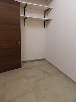 4 BHK + Store Room Apartment For Rent in Maurya Apartment Malad