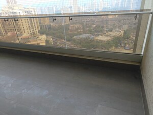 Swimming Pool in 4 BHK Apartment at Maurya Apartment Malad, Malad East – for Rent