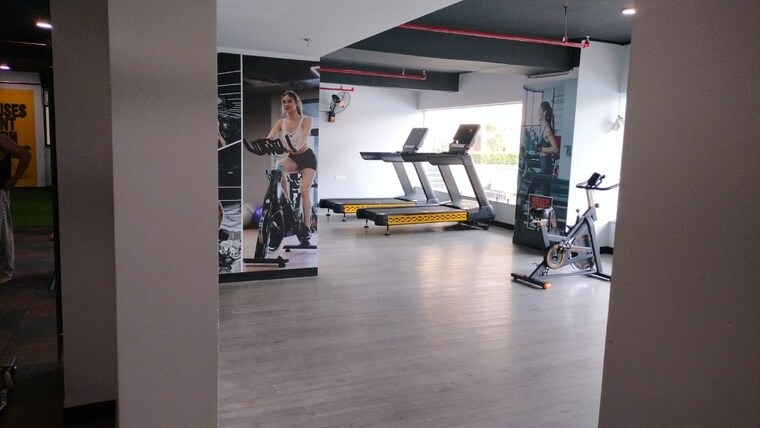 Gym, the-golden-gate 2 Bedroom 1098 Sq.Ft. Apartment In Mahurali Ghaziabad 10081844