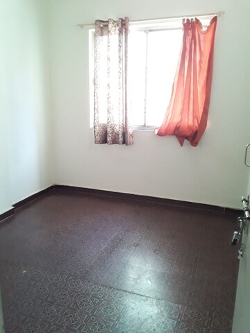 Room in 2 BHK Apartment at Niranjan Complex, Pashan – for Rent