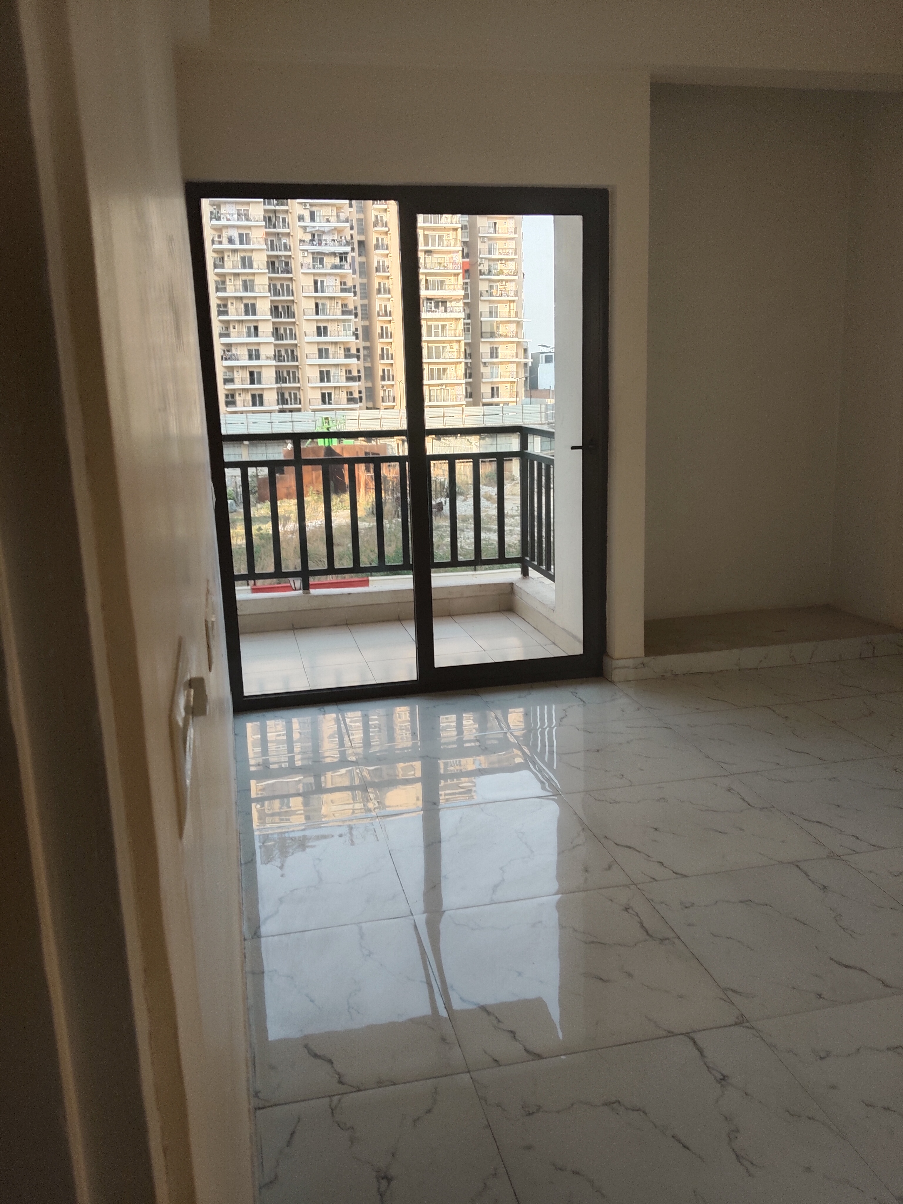 3 BHK + Study Room,Extra Room Apartment For Sale in The Golden Gate