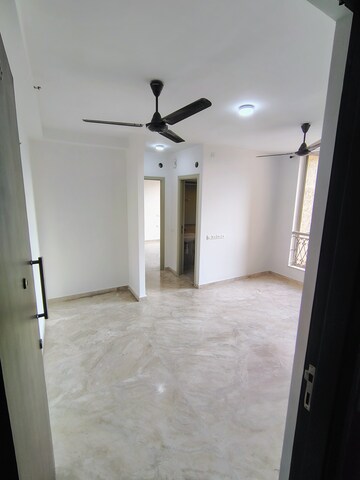 Room in 1 BHK Apartment at Hiranandani The Walk Ventana A & B, Ghodbunder Road – for Rent