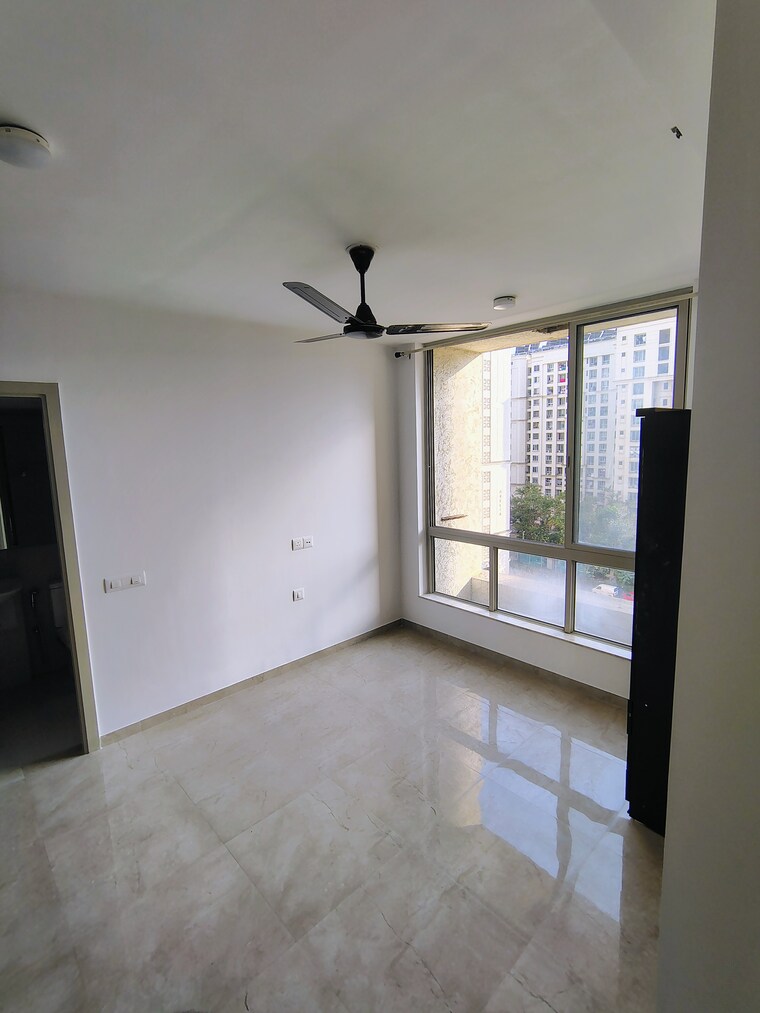 Room, hiranandani-the-walk-ventana-a-b 1 Bedroom 419 Sq.Ft. Apartment In Ghodbunder Road Thane 10081907