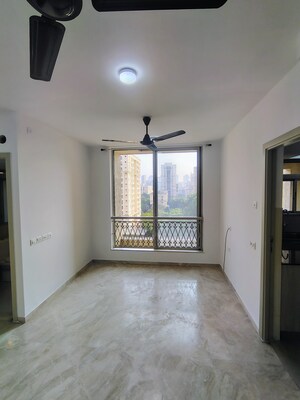 Room in 1 BHK Apartment at Hiranandani The Walk Ventana A & B, Ghodbunder Road – for Rent
