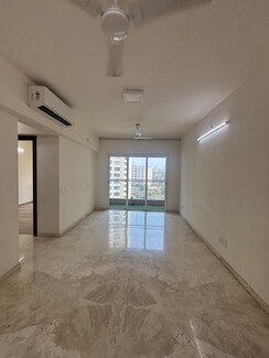 2 BHK Apartment For Rent in L&T Emerald Isle