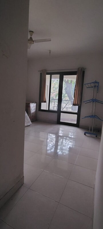 Room in 1 RK Apartment at Golf Residency Yerawada, Yerawada – for Rent