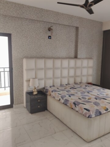 Bedroom in 3.5 BHK Apartment at The Golden Gate, Mahurali – for Sale
