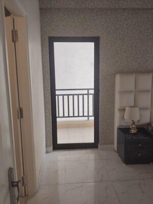 Room in 3.5 BHK Apartment at The Golden Gate, Mahurali – for Sale