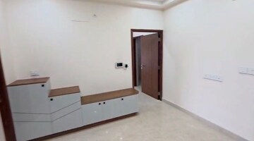 Room in 3 BHK Apartment at Aurobindo Kohinoor, Serilingampally – for Rent