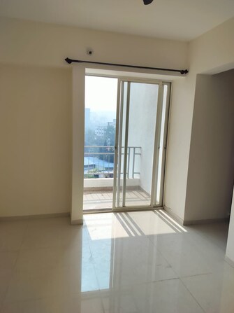 2 BHK + Servant Room 1000 Sq.Ft. Apartment in Blue 27th Avenue