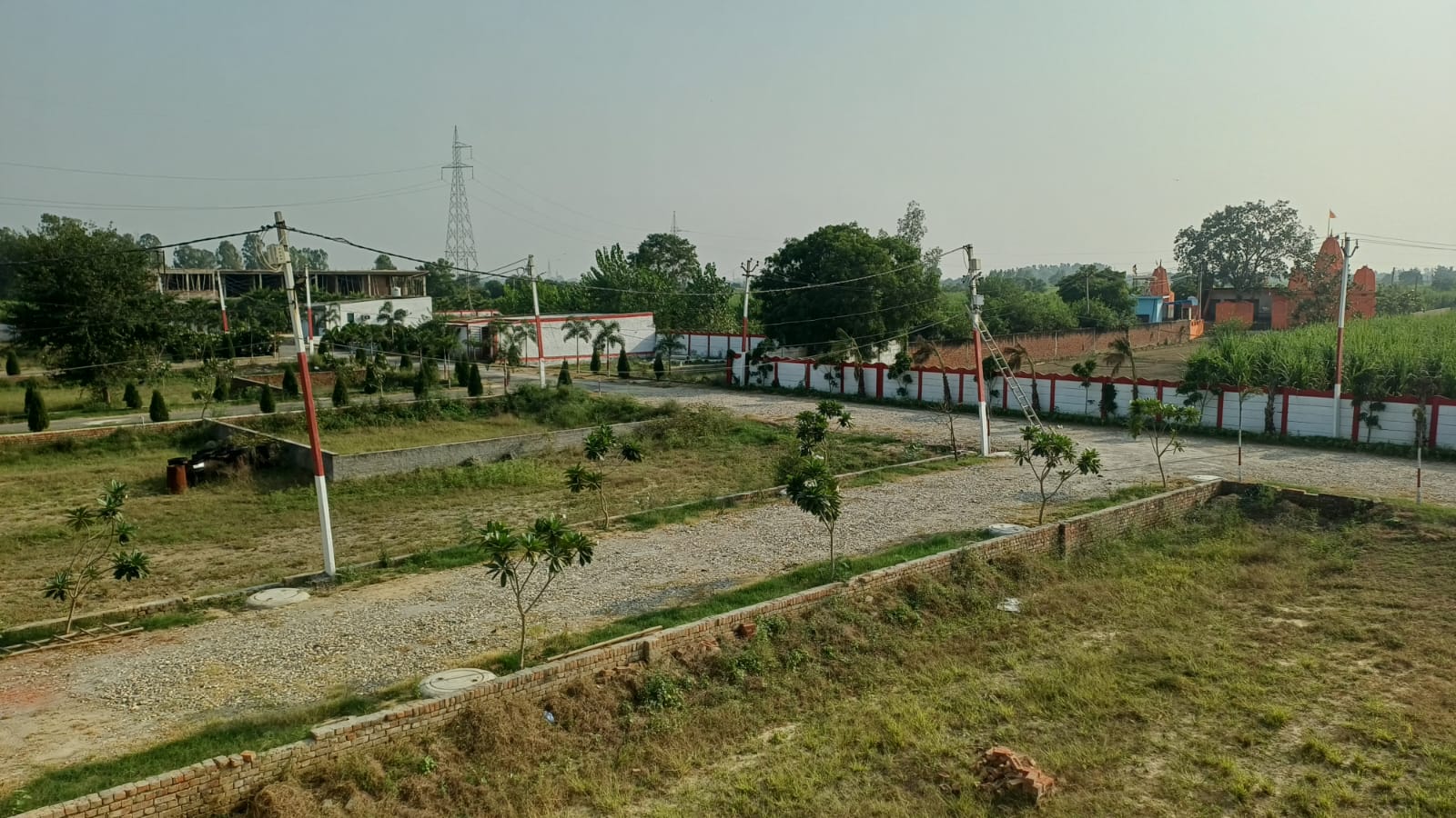 Plot For Sale in Modipuram Bypass