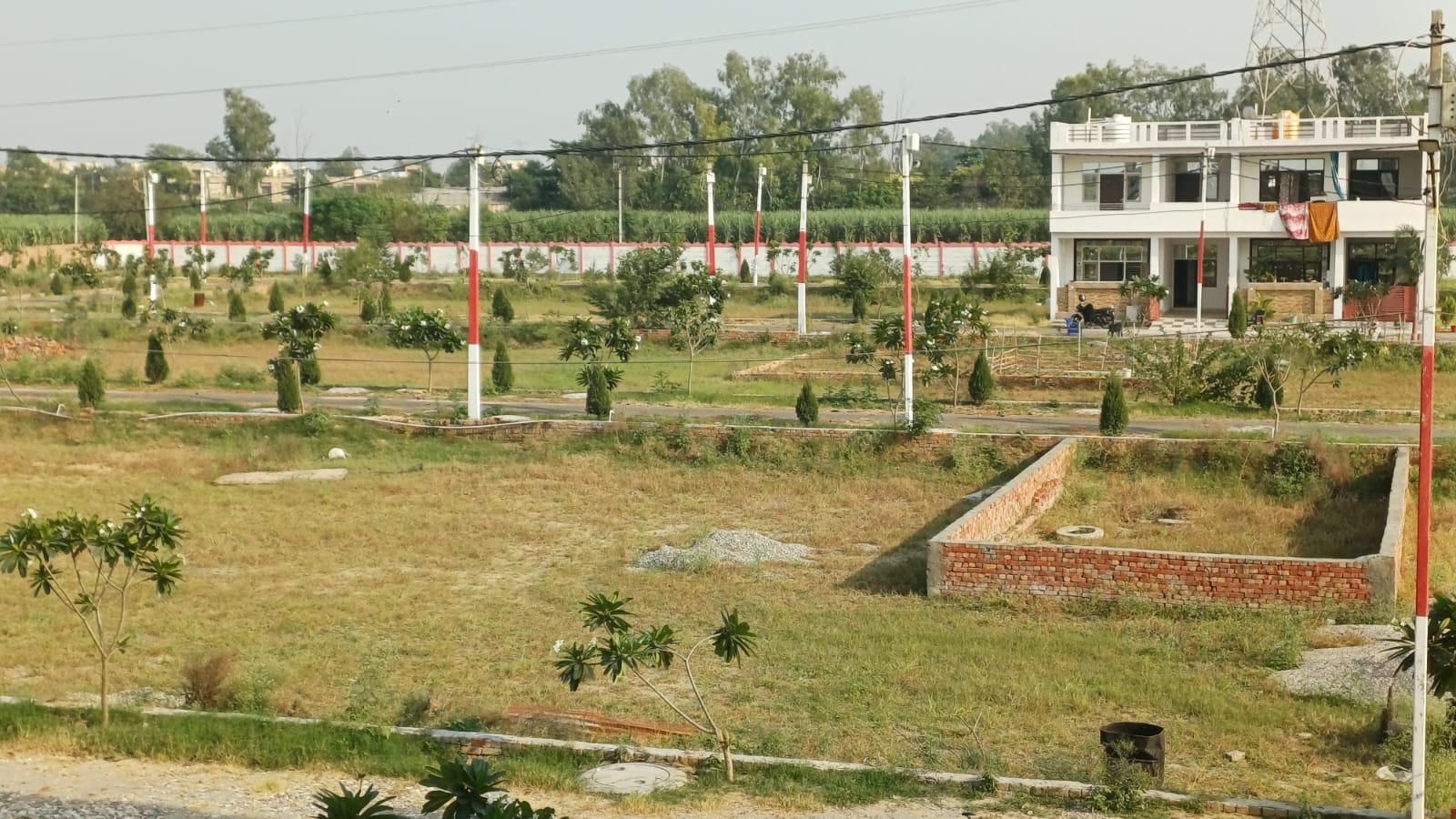 Plot For Sale in Modipuram Bypass