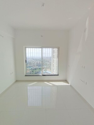 Room in 3 BHK Apartment at Runwal The Central Park, Chinchwad – for Sale