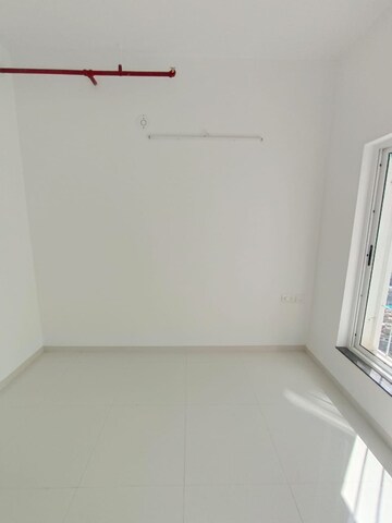 Room in 3 BHK Apartment at Runwal The Central Park, Chinchwad – for Sale