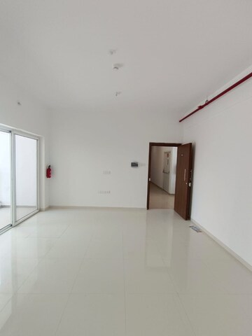 Room in 3 BHK Apartment at Runwal The Central Park, Chinchwad – for Sale