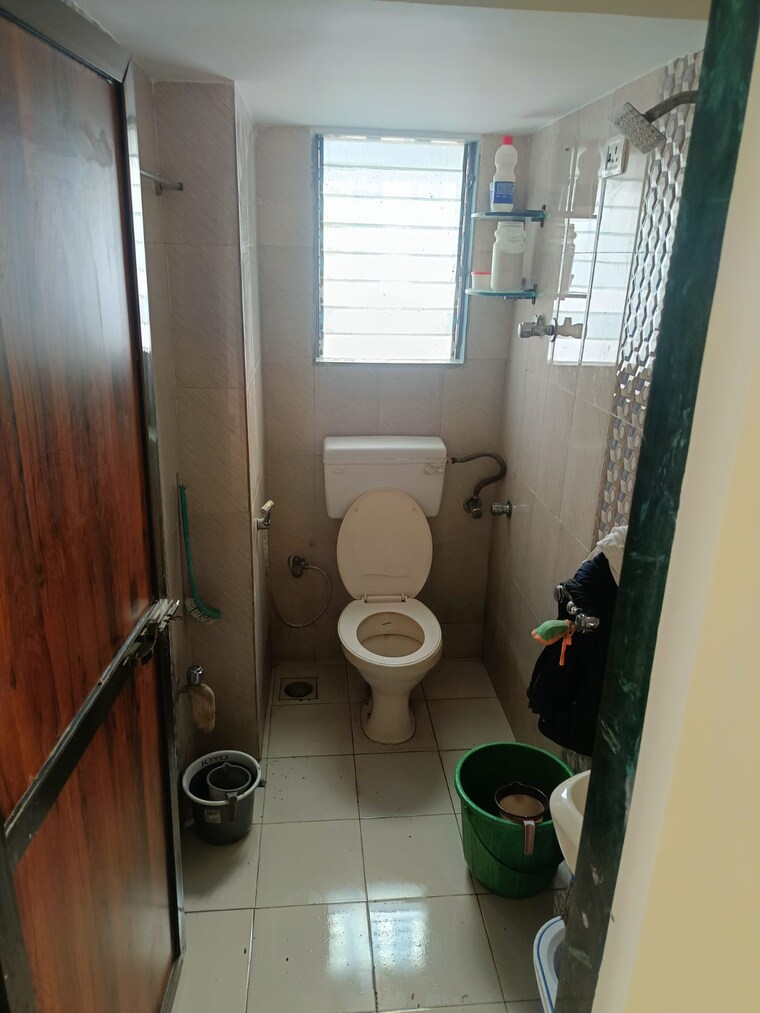 Bathroom, malad east 1 Bedroom 380 Sq.Ft. Apartment In Malad East Mumbai 10094482