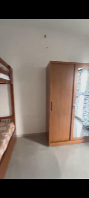 Furnished Amenities in 2 BHK Apartment at Sheth Auris Bliss, Malad West – for Rent