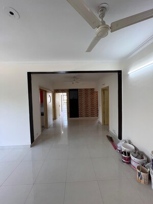 Room in 4 BHK Apartment at Ansal Sushant Estate, Sector 52 – for Rent