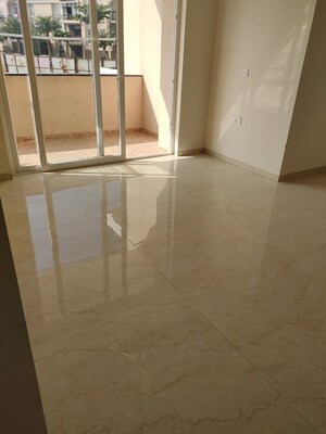 Room in 2 BHK Apartment at Ambika Florence Park, North Mullanpur – for Sale