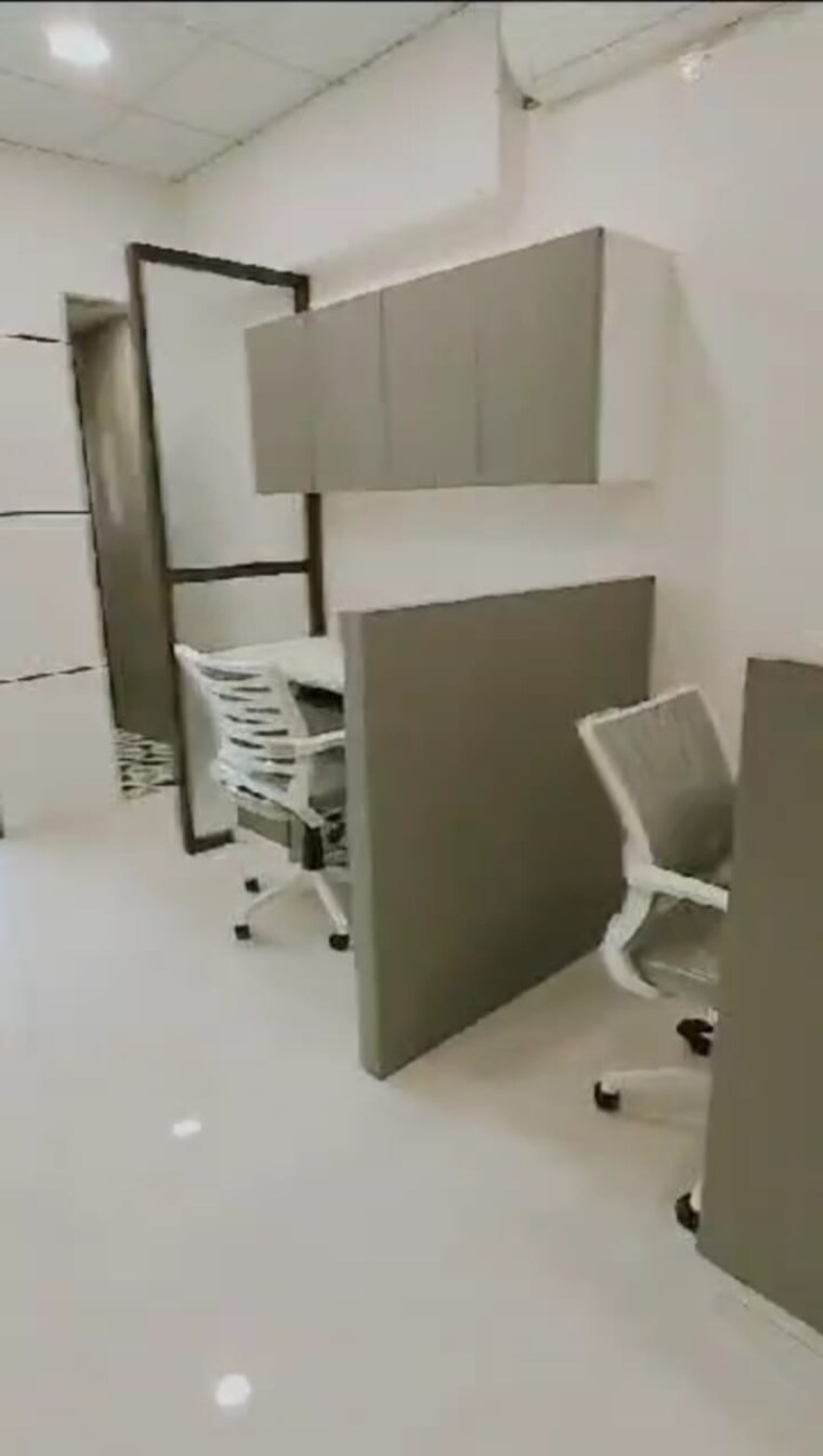 Team Area, wadhwa-the-gateway Commercial Office Space 633 Sq.Ft. In Mulund West Mumbai 10095089