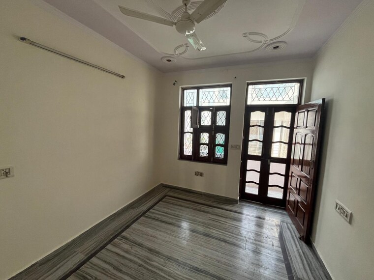Room, sector 21d 2 Bedroom 1400 Sq.Ft. Builder Floor In Sector 21d Faridabad 10095102