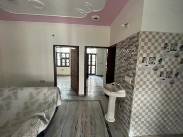 Bedroom in 2 BHK Builder Floor at Sector 21d – for Rent