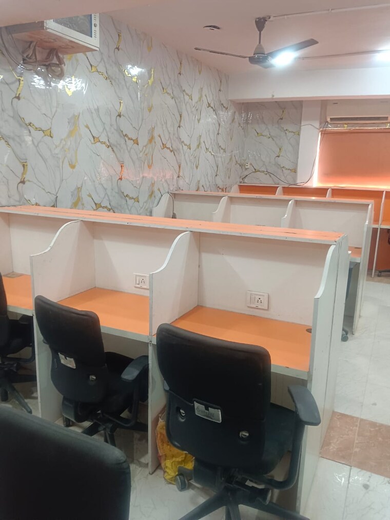 Team Area, kirti nagar Commercial Office Space 850 Sq.Ft. In Kirti Nagar Delhi 10095171